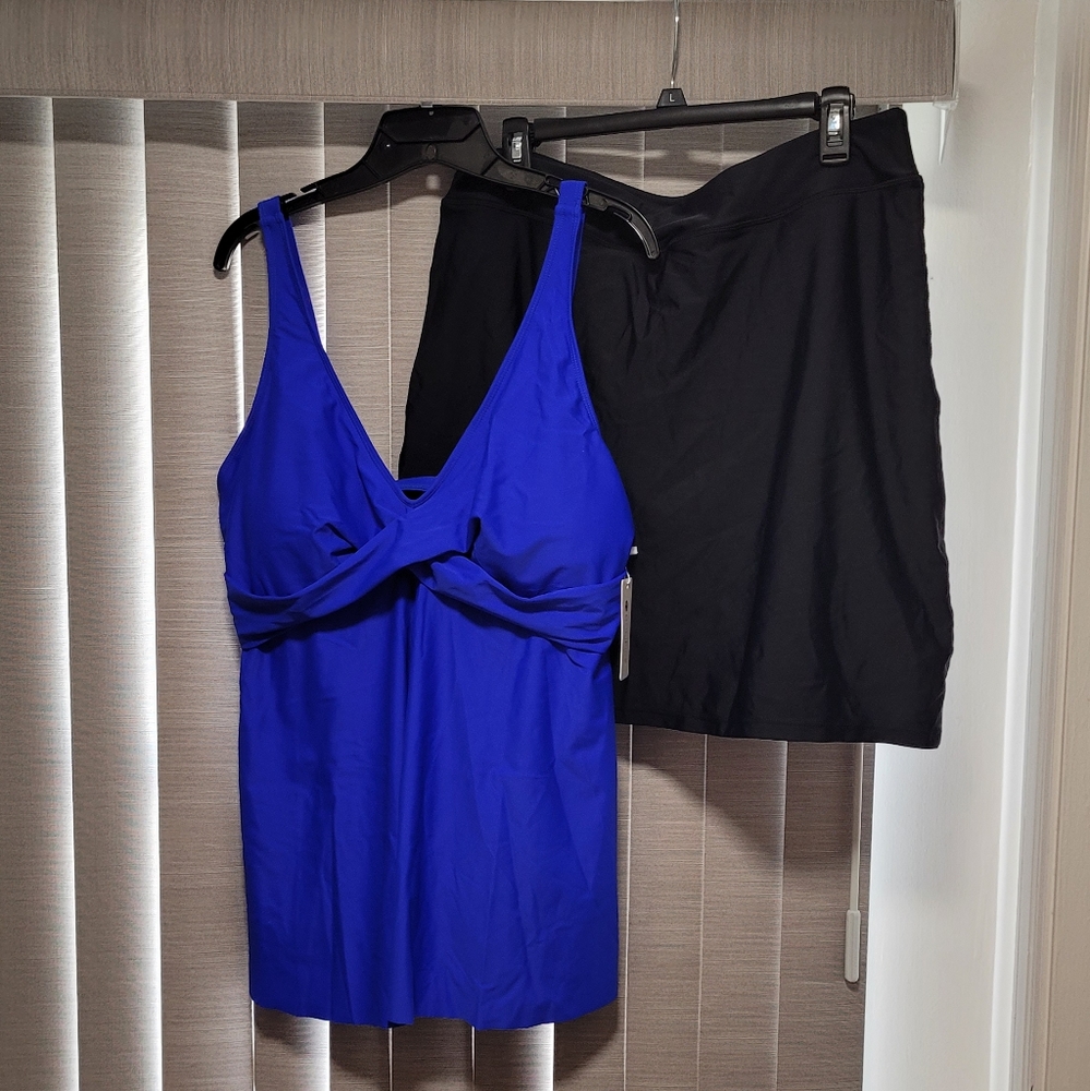 NWT/ Holipick Swimtop